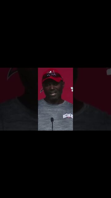 Todd Bowles annoyed by reporters racist questions.