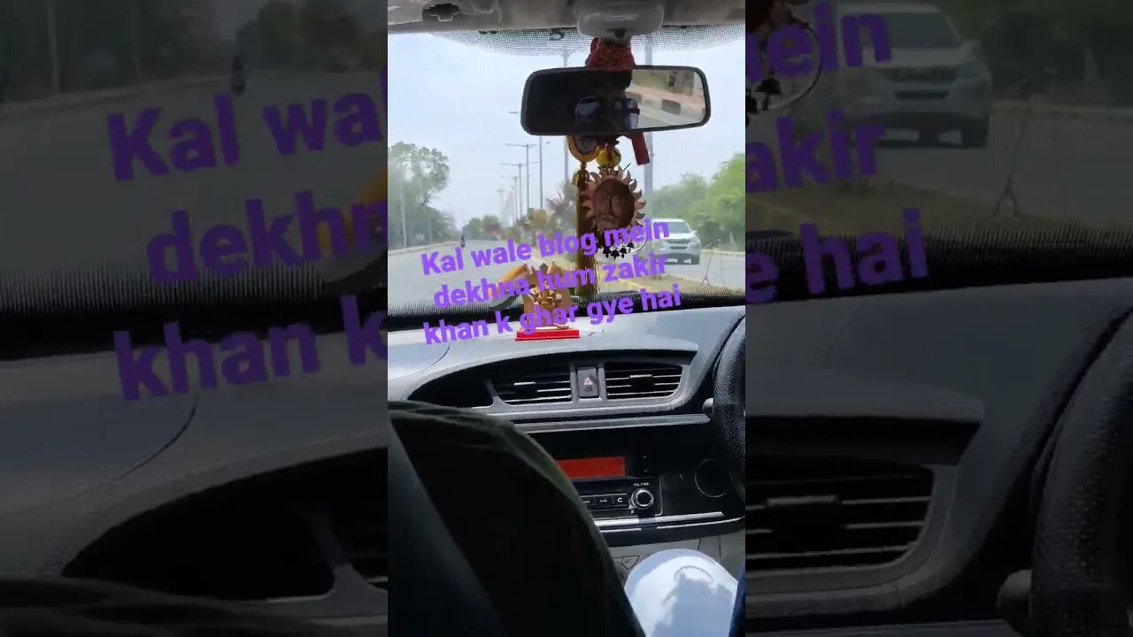 Zakir Khan k Ghar #shortsvideo #gadi #miniblogs #shortfeeds #viralvideo