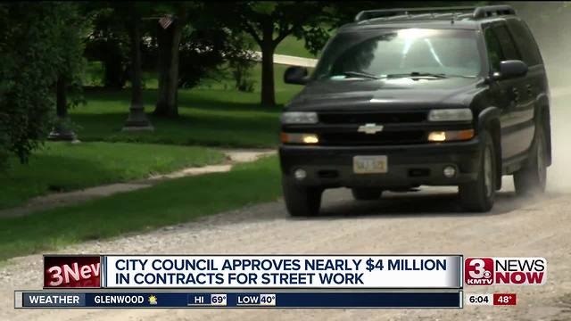 City council approves contracts for street work