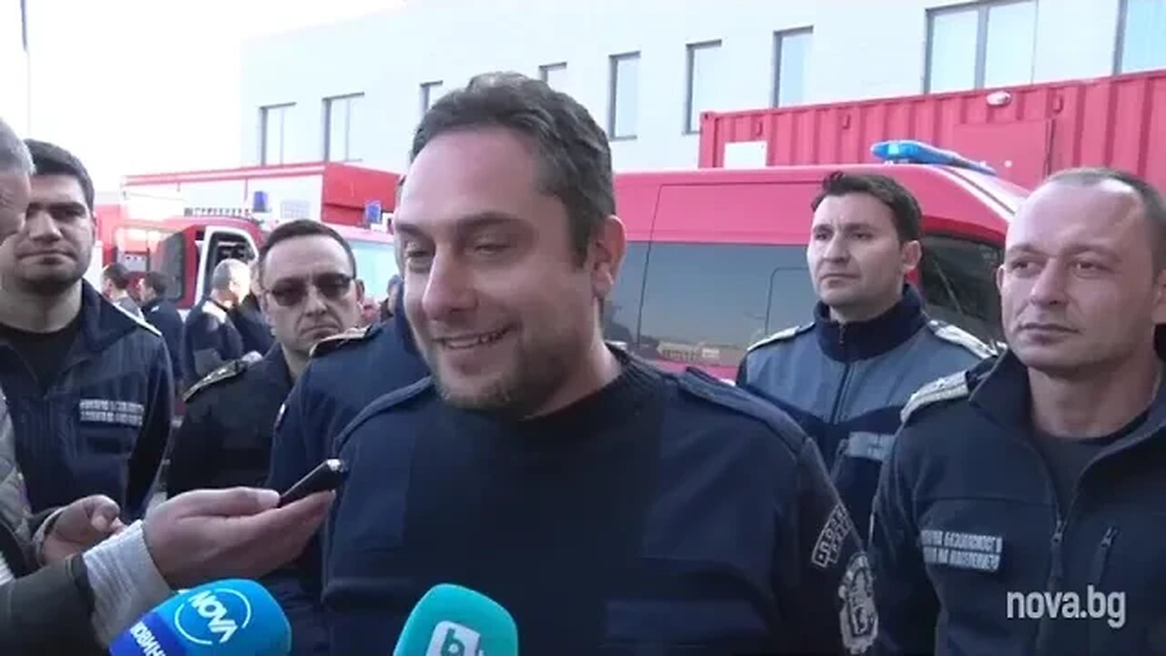 Посрещат българските пожарникари, помагали след земетресението в Турция