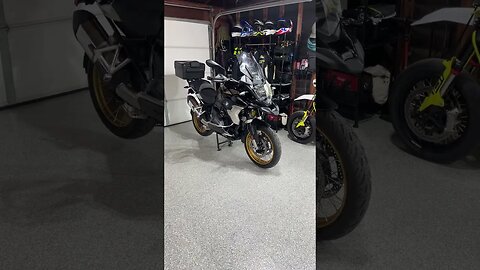 Weight Differences Between My R1250 GS And 701 SM