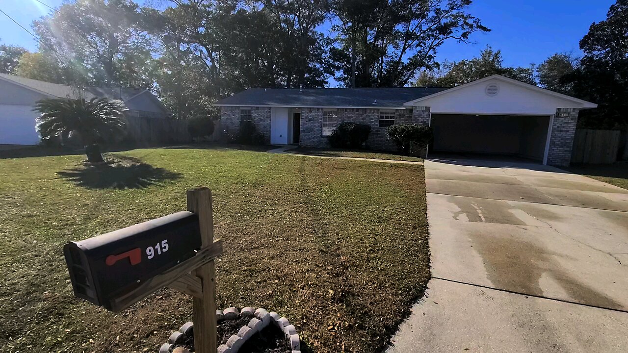 915 Vonna Jo Circle, Pensacola FL 32506 Outside Tour