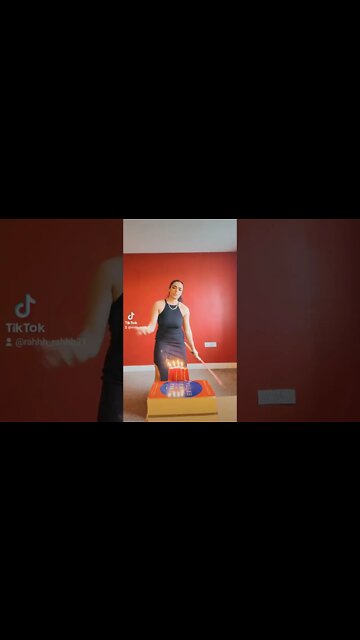 HOW TO BLOW OUT CANDLES #SHORTS