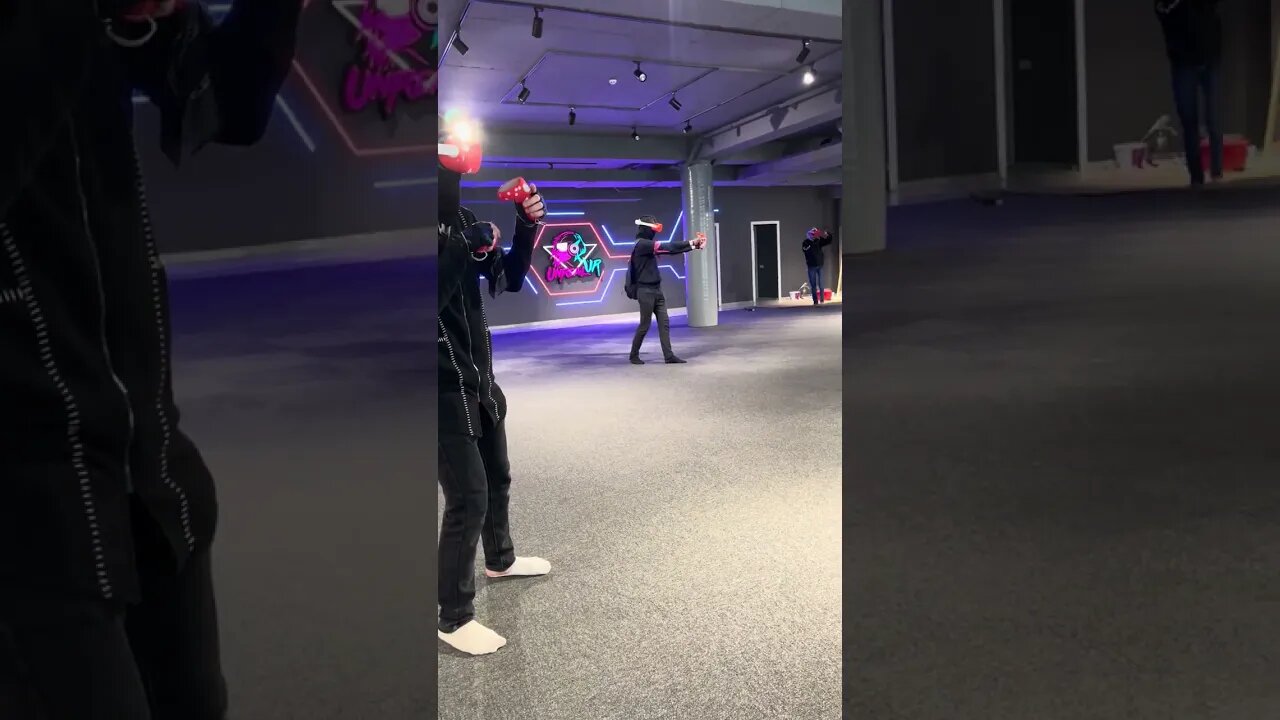 tiktok:unreal.md 🎮👾🕹️ #vr #vrclub #virtualreality #unrealvr #moldova #chisinau #vrarena 🖤 @unrealmd