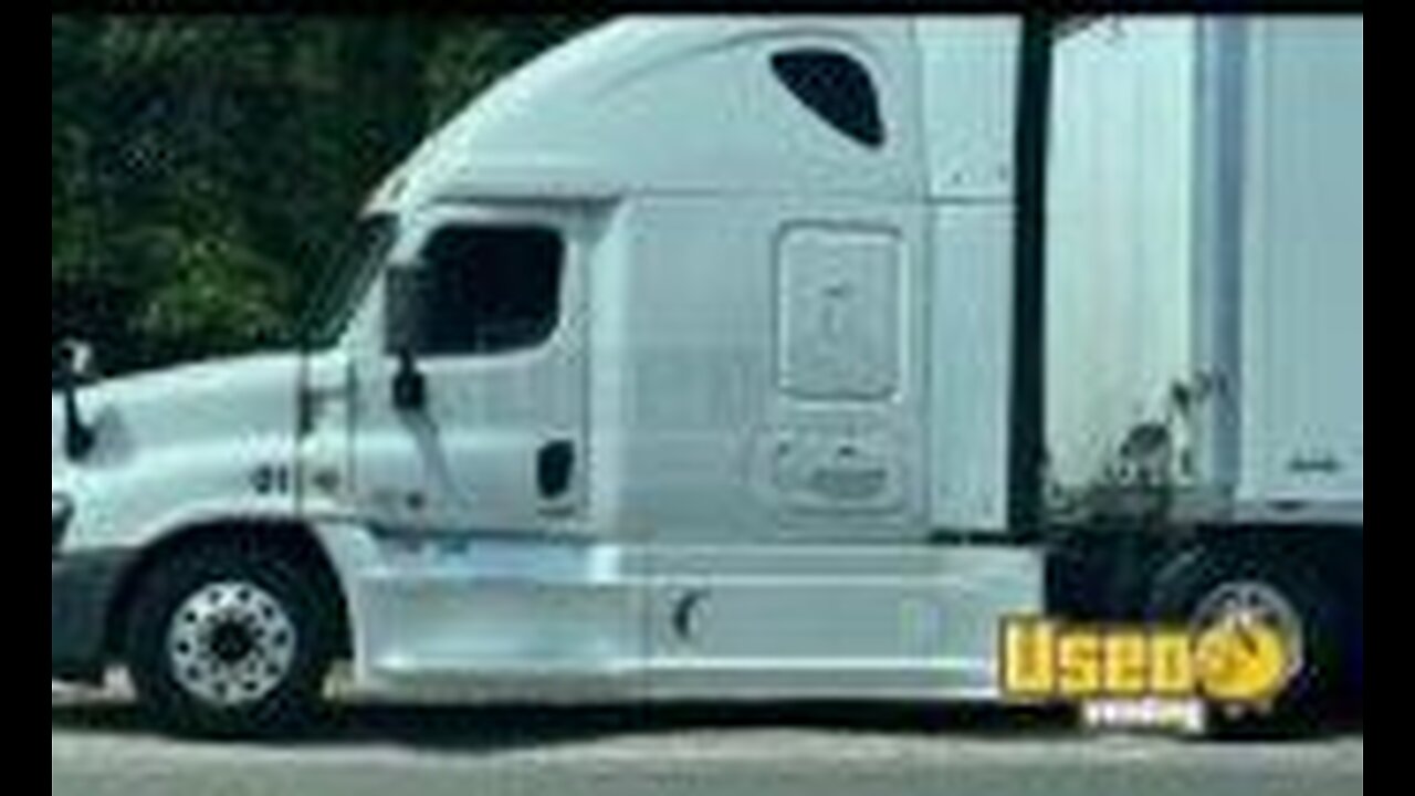 2014 Freightliner Cascadia Sleeper Cab Semi Truck | Transport Service Vehicle for Sale in New Jersey