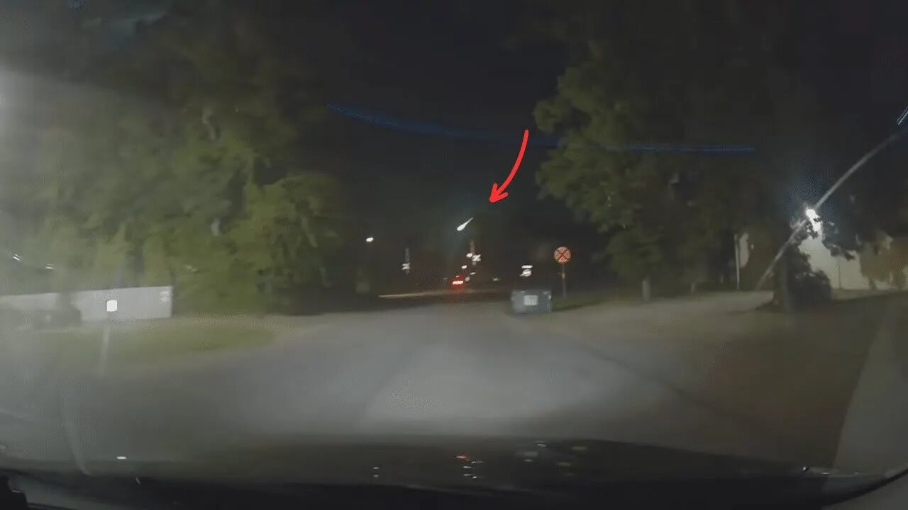 Massive fireball lights up South