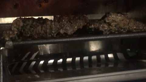 Testing the Otto Wilde Grill: Sirloin