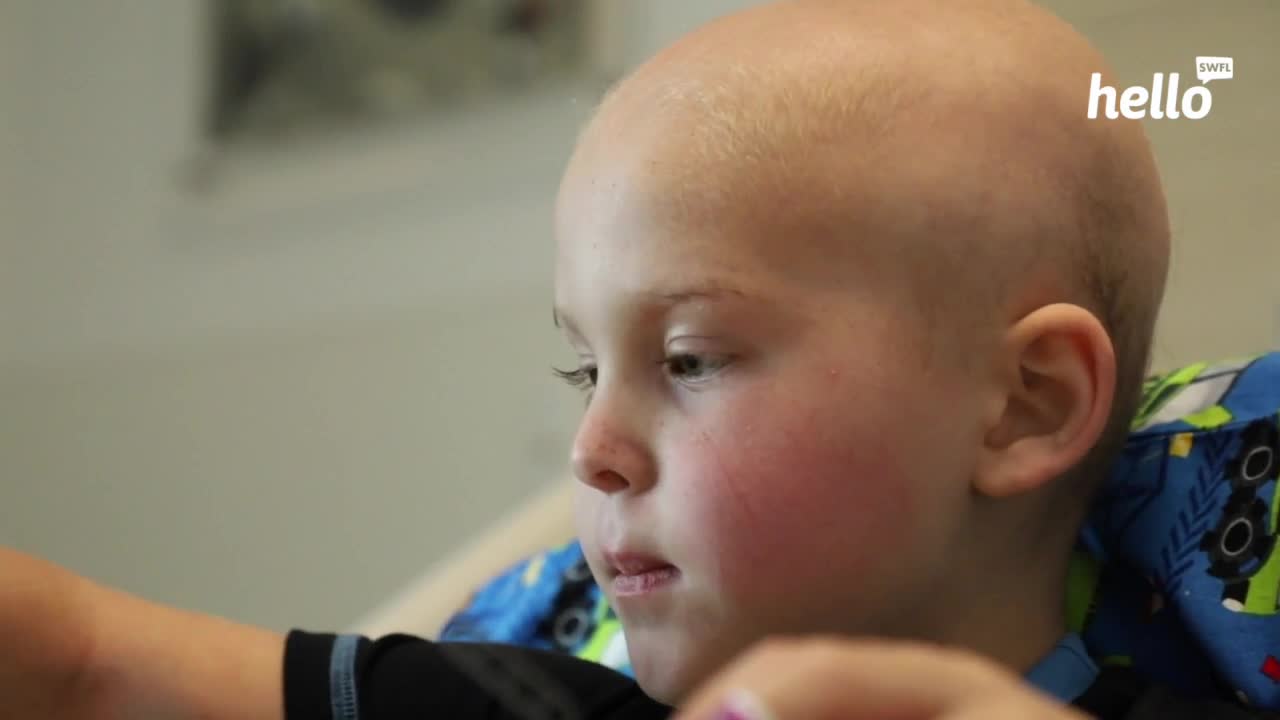 6-Year-Old Leukemia patient builds Lego sets to pass time in the hospital