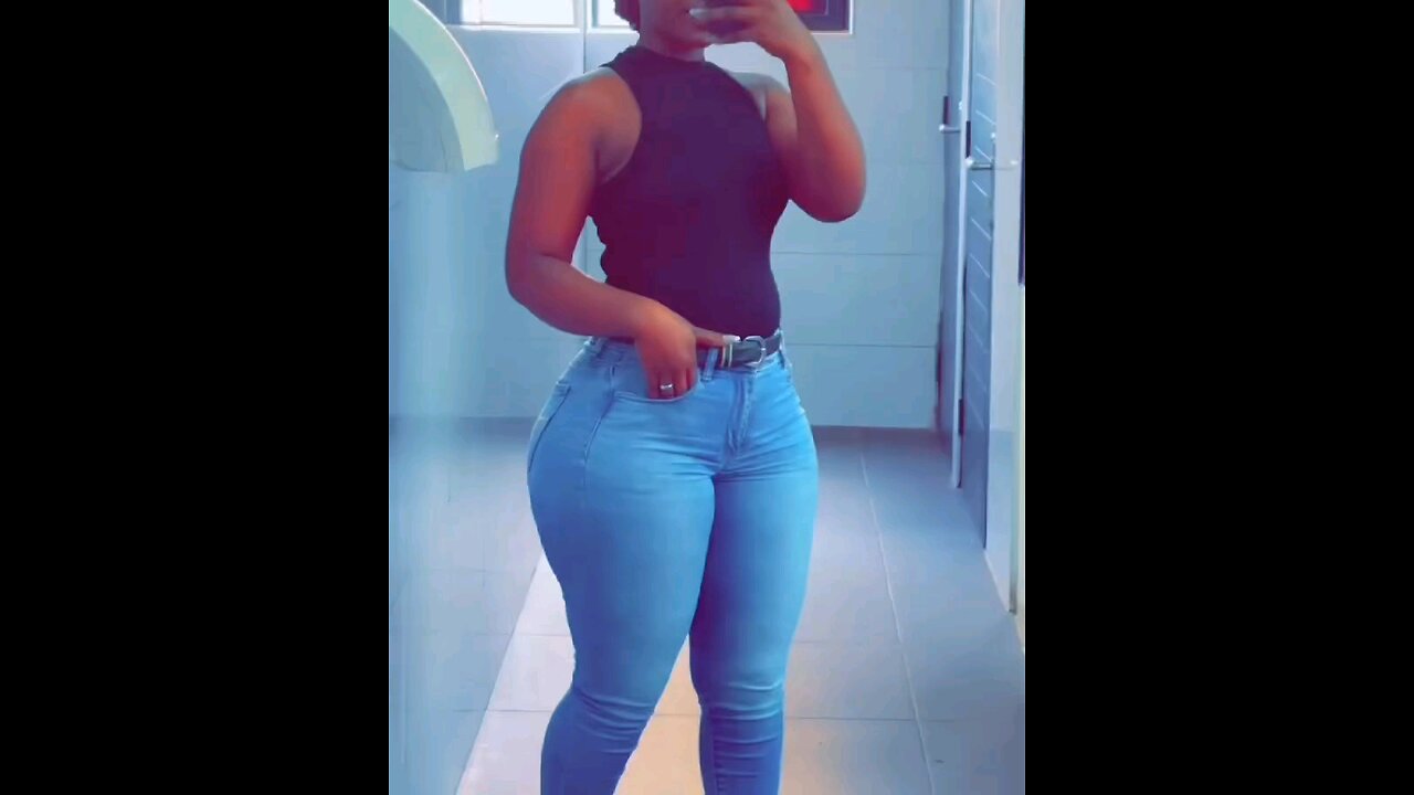 #Ebony #Jeans #Curves #Chubby