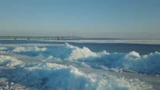 Il ghiaccio del Michigan visto dall'alto