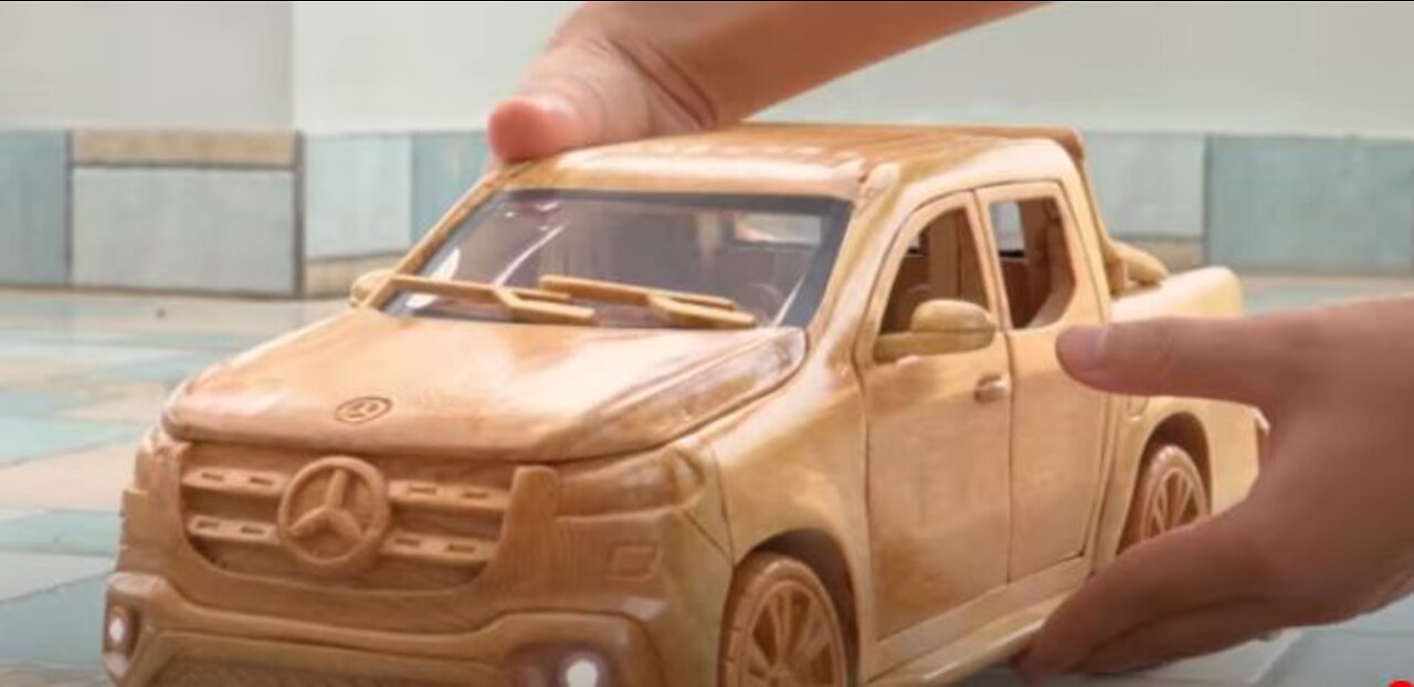 Wood Craft ! The Ultimate Mercedes Benz-X-Class.