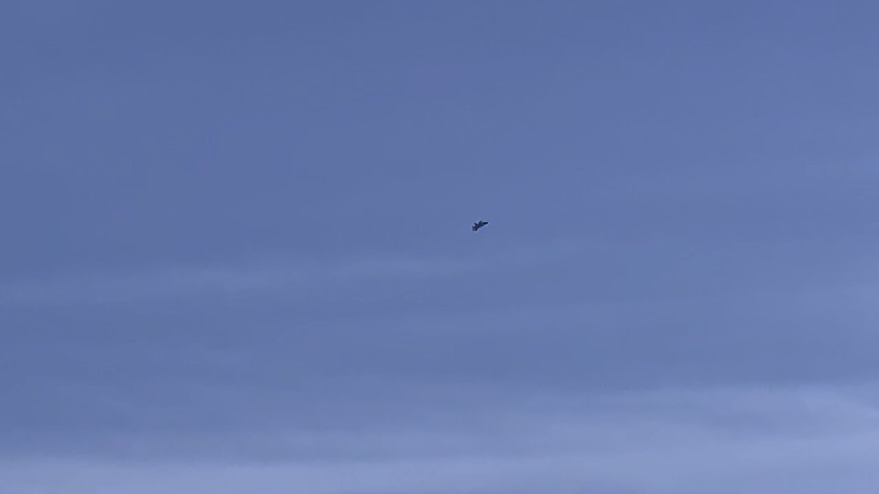 Fighter jet over Toronto. Snowbirds?