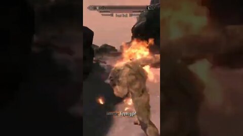 Frost Troll Attacks I throw Fire #skyrim