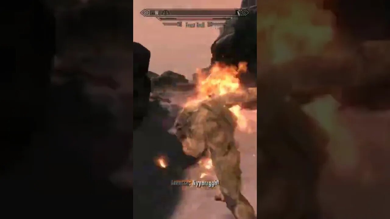 Frost Troll Attacks I throw Fire #skyrim