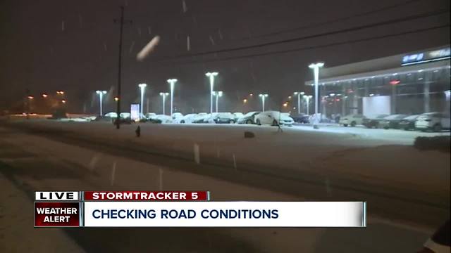 Snow and rain mix in Westlake during morning commute