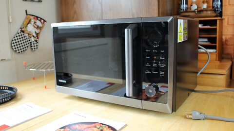 TOSHIBA Versatile Cooking Assistant Review