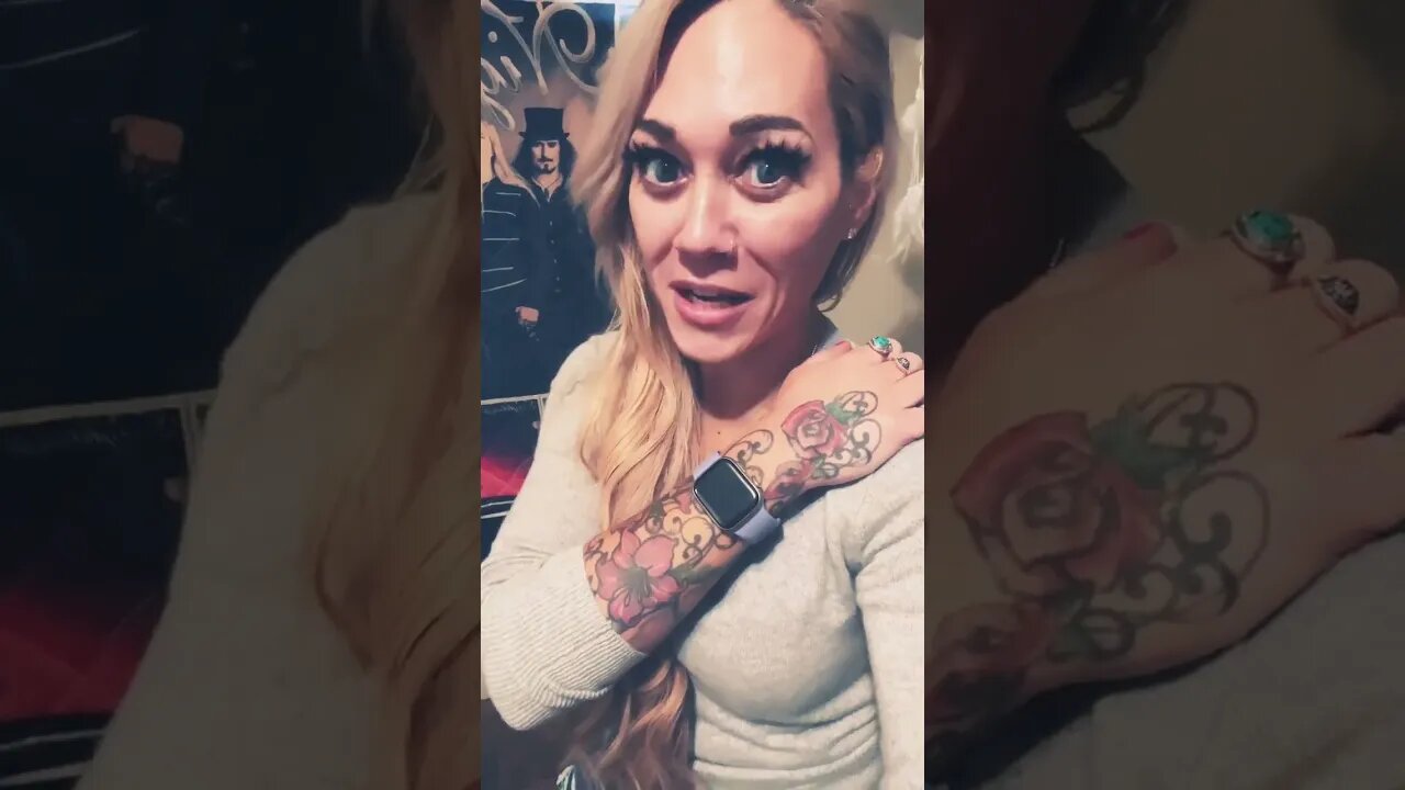 OMFG 🙀 THIS IS WILD! #shorts #lol #comedy #apple