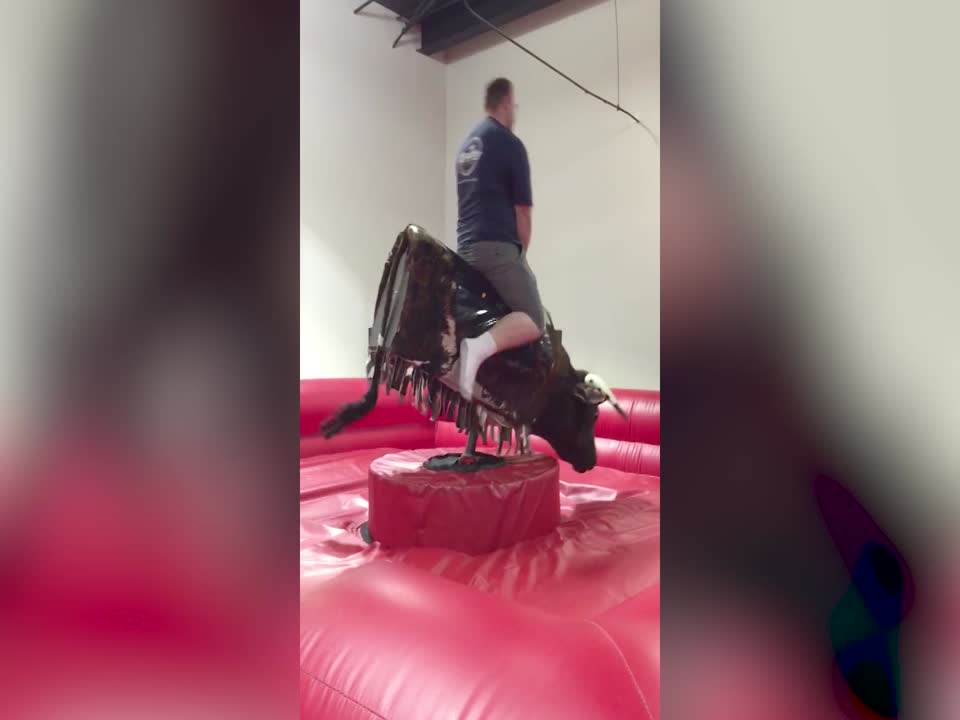 Mechanical Bull Bests Clumsy Man