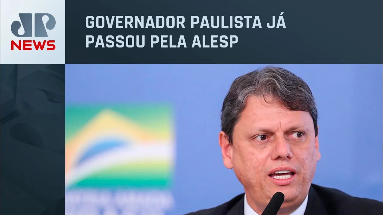 Tarcísio de Freitas recebe as chaves do Palácio dos Bandeirantes