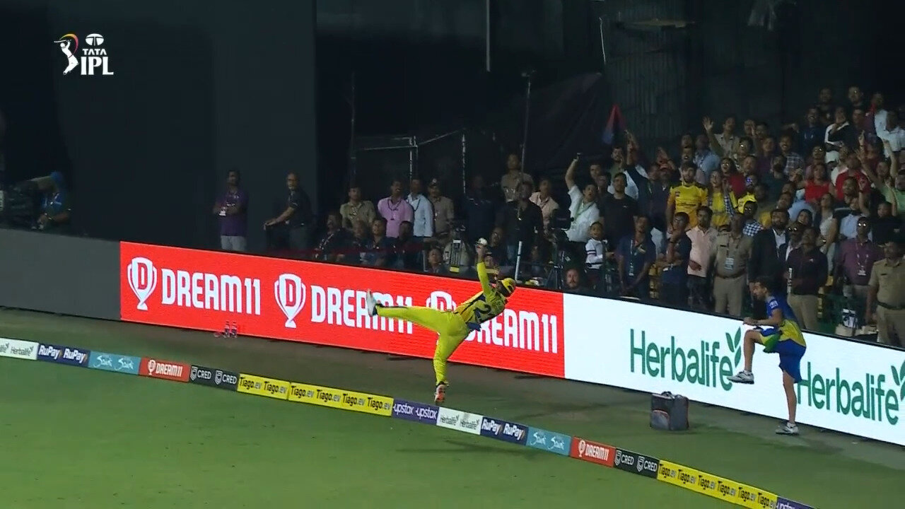 Outstanding fielding: Ajinkya Rahane's athletic effort on the ropes