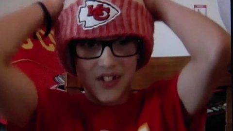 Viral: 10-year-old gets to meet Travis Kelce