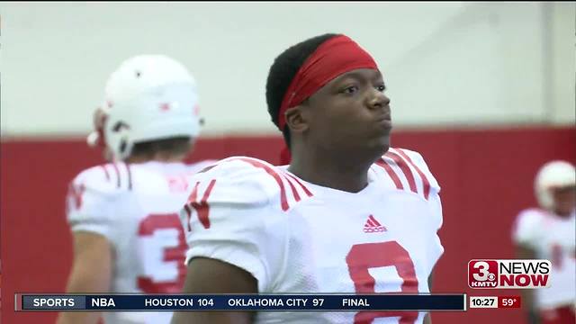 Jones Back Practicing With Huskers