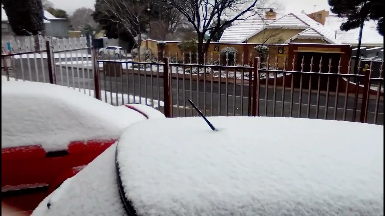 it's still snowing in Johannesburg