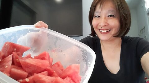 Wanna watch me eat Wednesdays...ASMR/Mukbang-ish...Love me some Watermelon