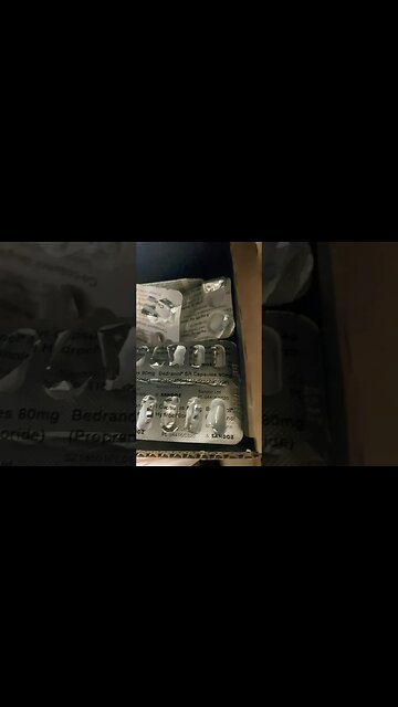 1 in 35 #lieshout #Netherlands #uk #cover #up #blanket #keep #warm #fact #mv #viralvideo #injury