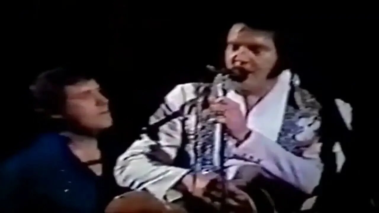 Elvis - Are you Lonesome Tonight - June 18, 77 - Kansas City, Missouri