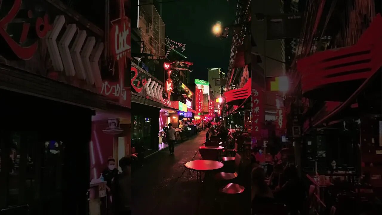 Soi Cowboy - Red Light District in Bangkok 🇹🇭