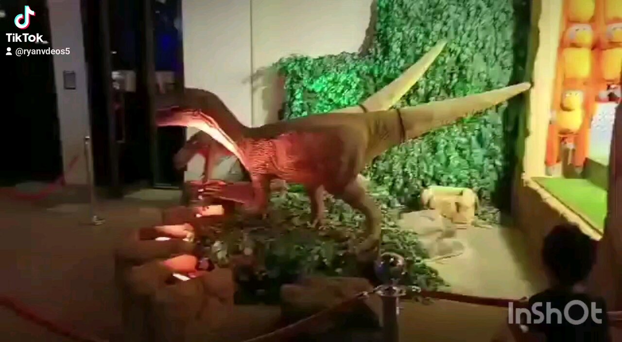 dinasour at riyadh boulevard city