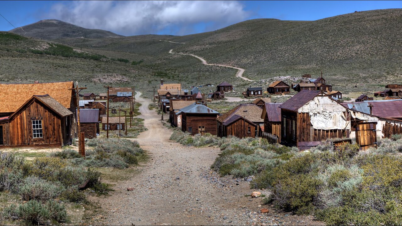 Overland Paradise in Montana! Rattlesnakes, Ghost Towns and... Smiling Kiddos! Land Rover Off-Road