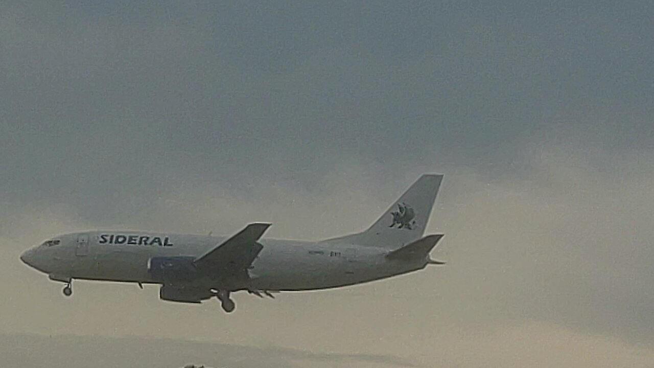 Boeing 737-300F PR-SLU vindo de Fortaleza para Manaus