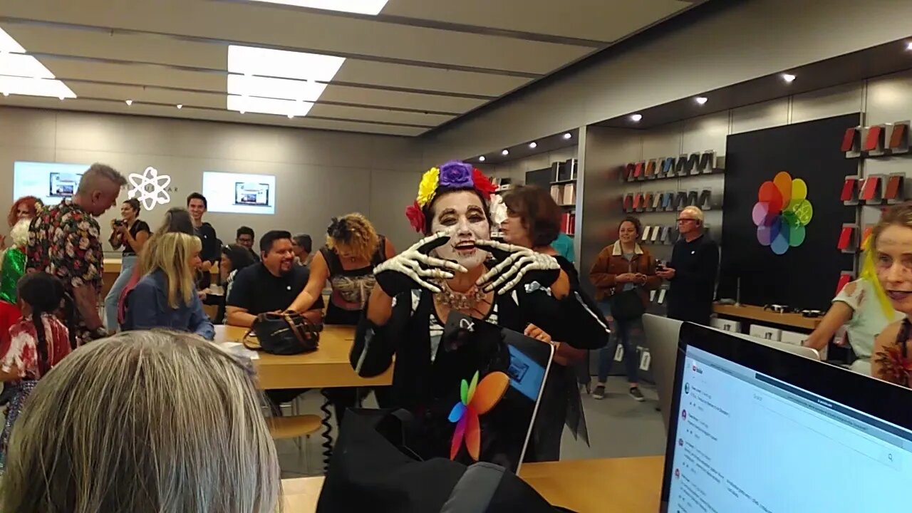 Zombies at Apple store Santa Barbara
