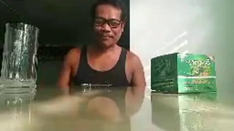 Simple nga pangabuhi likod sang Mikropono"