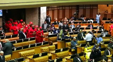 #SONA2019: President Ramaphosa arrives at Parliament (MDk)