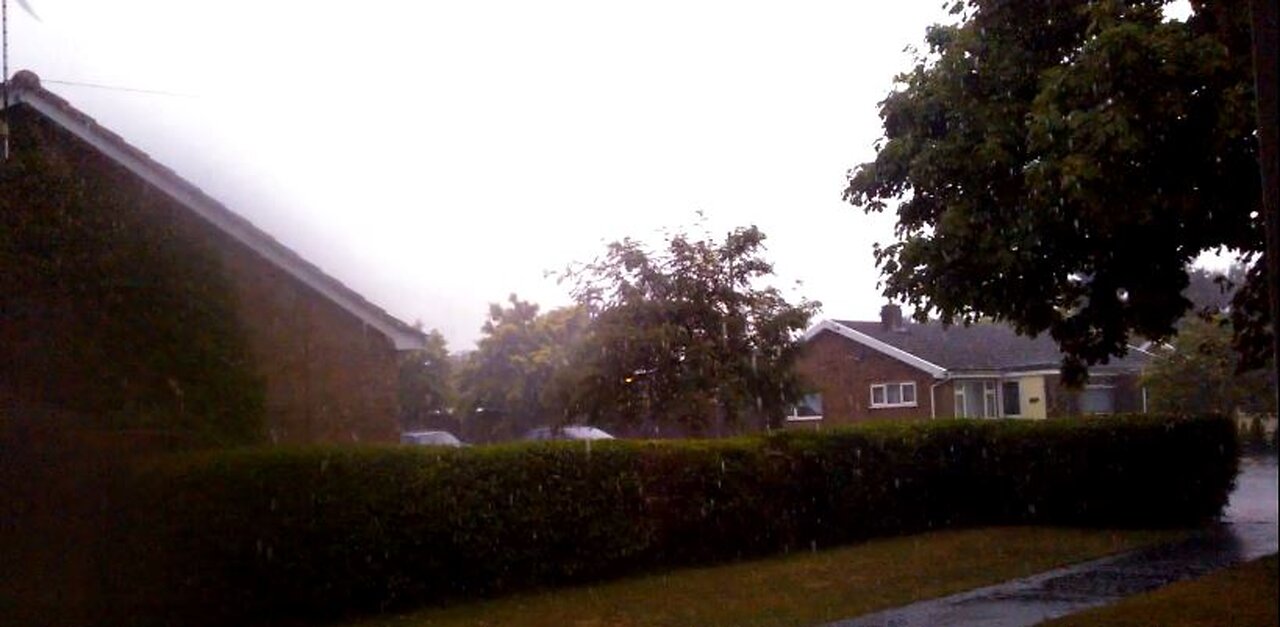 2013 "UFO" , Strange Light During Thunder storm