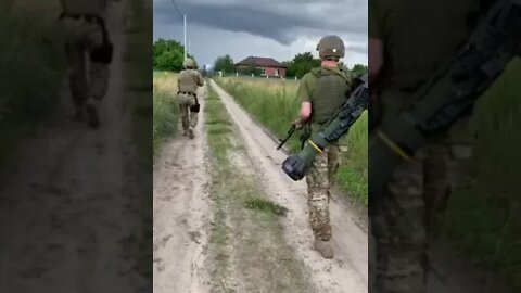 💙💛 «ЗСУ заходять до Херсона», - стверджують хлопці на цьому відео.