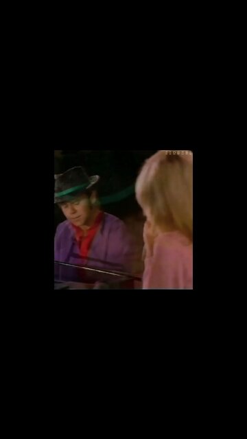 #Olivia 4 #EltonJohn #candle in the wind #onj #shorts #hq #live