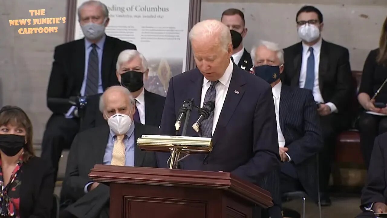 Biden reads the instructions while paying tribute: "And then the message said... end of message."