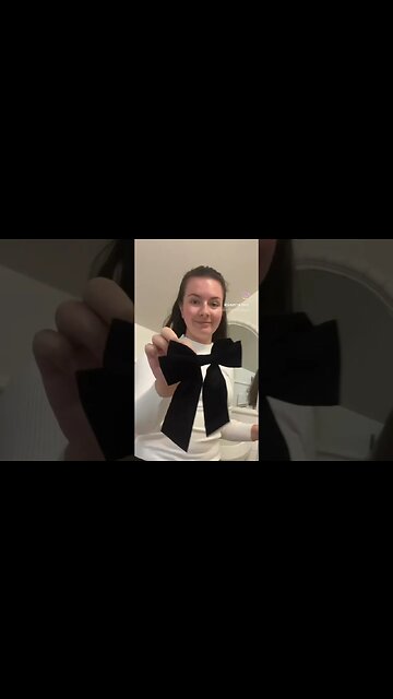 Day 5/15 of easy hairstyle ideas for long hair #hairstyleideas #hairstyletutorial #hairtutorial