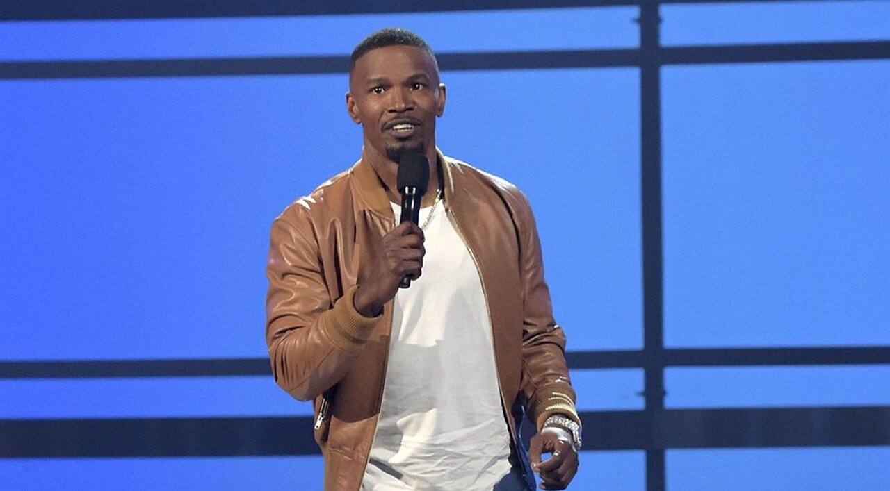 Actor Jamie Foxx Comes Under Fire for Anti-Semitic Remarks ... He Never Made