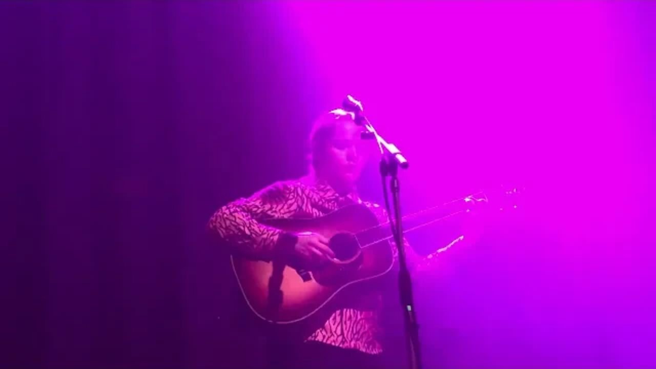 Billy Strings - Sitting In Limbo