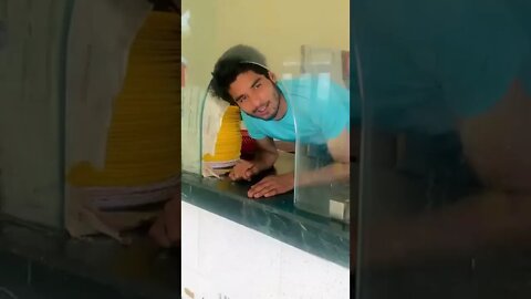 ₹10 में पेट भर कर खाना खाओ🤣🤣🤣 shorts || #shorts #viral #funny #trending #youtubeshort #youtube