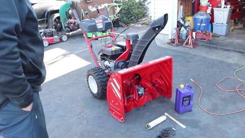 How TO Tune Up Your Troy Bilt 2840 Snow Blower Oil Change Skid Shoes Grease Job LAST MANY YEARS