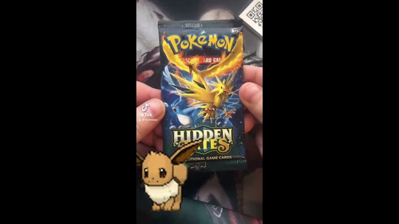 HIDDEN FATES PACK 2 (FREE CODE) #Shorts