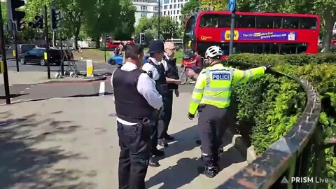Big T handcuffed forced of the park #metpolice #speakerscorner