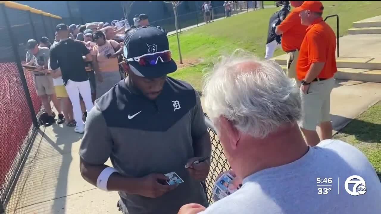 The art of the autograph: Driving 14 hours to score Tigers signatures