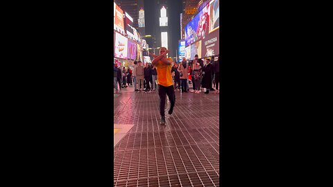 Shut down the square! Rock with me